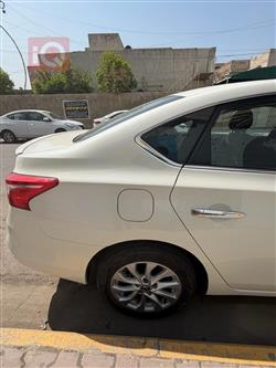 نيسان سنترا